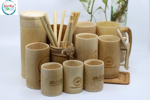 Cốc tre lưu niệm