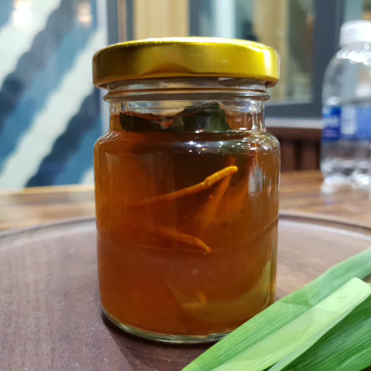 Yến hũ chưng đông trùng hạ thảo